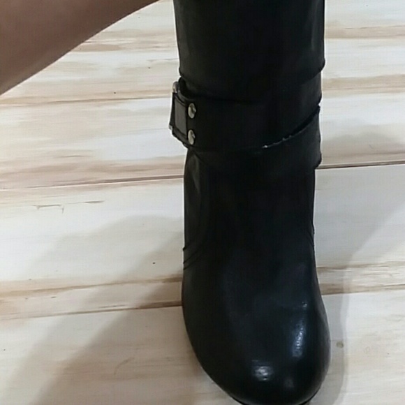 Kelly and Katie leather ankle boots - Picture 5 of 5